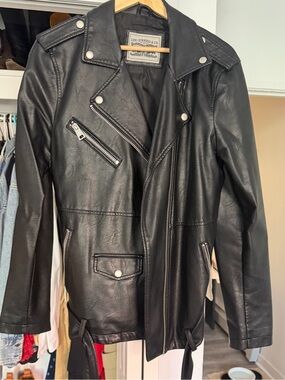 Levi's Black Faux Leather Moto Jacket. Size Large